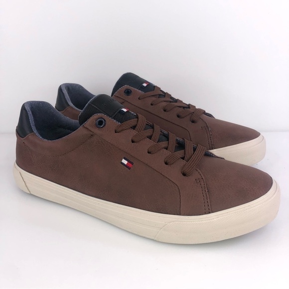 Tommy Hilfiger Mens Ref Leather Low Top Lace Up Fashion Brown, US size 9 - Picture 1 of 8